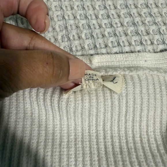 Marled Women's Striped Sweater - Black and White - Picture 10 of 12